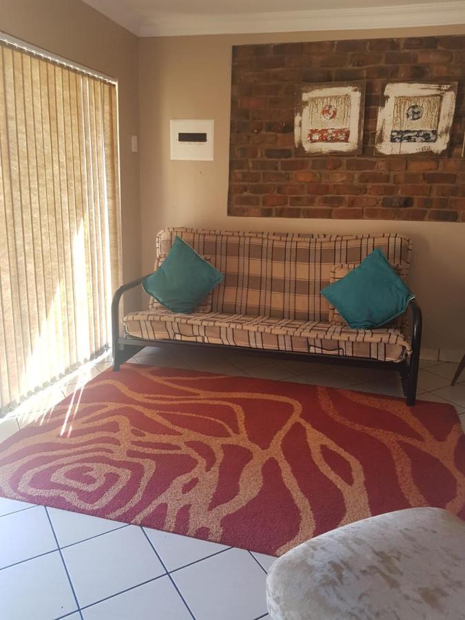 Tsessebe Guesthouse Bloemfontein Luaran gambar