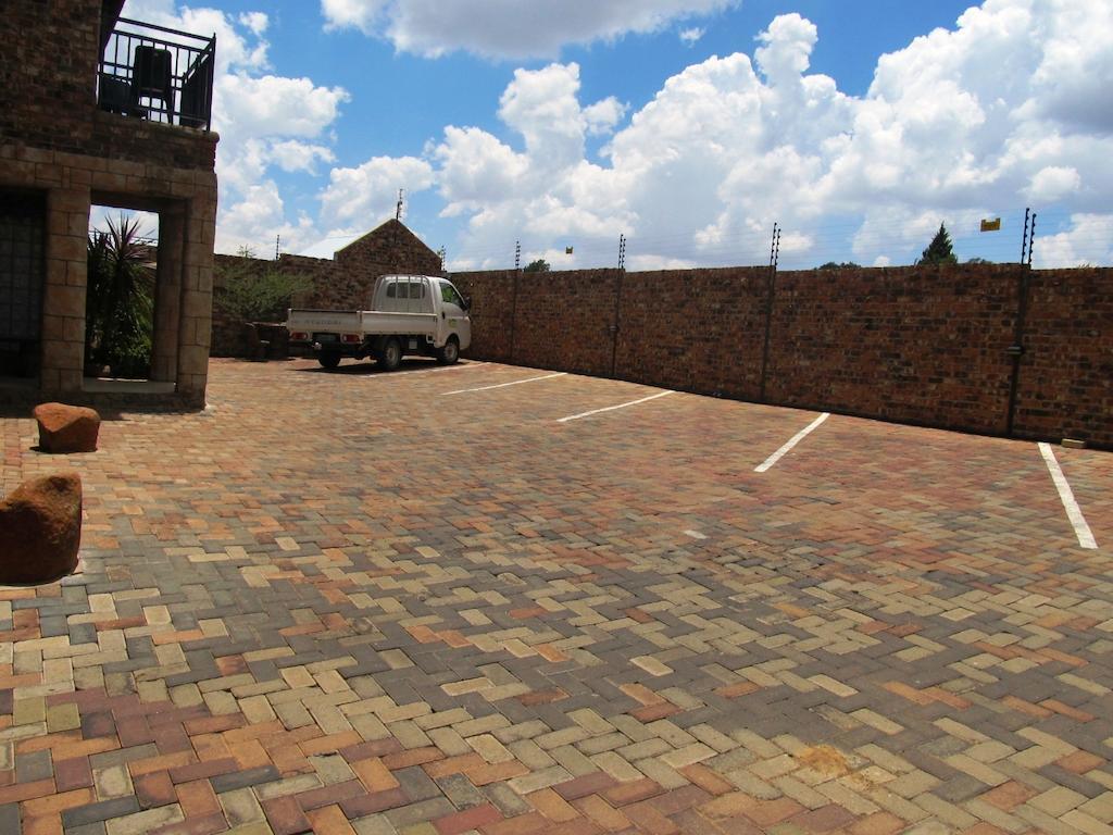 Tsessebe Guesthouse Bloemfontein Luaran gambar