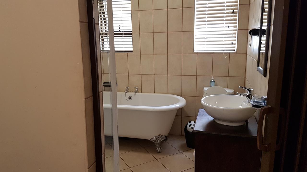 Tsessebe Guesthouse Bloemfontein Luaran gambar